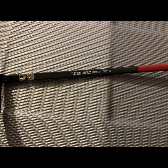 Authentic BURBERRY glasses - Picture 5 of 7